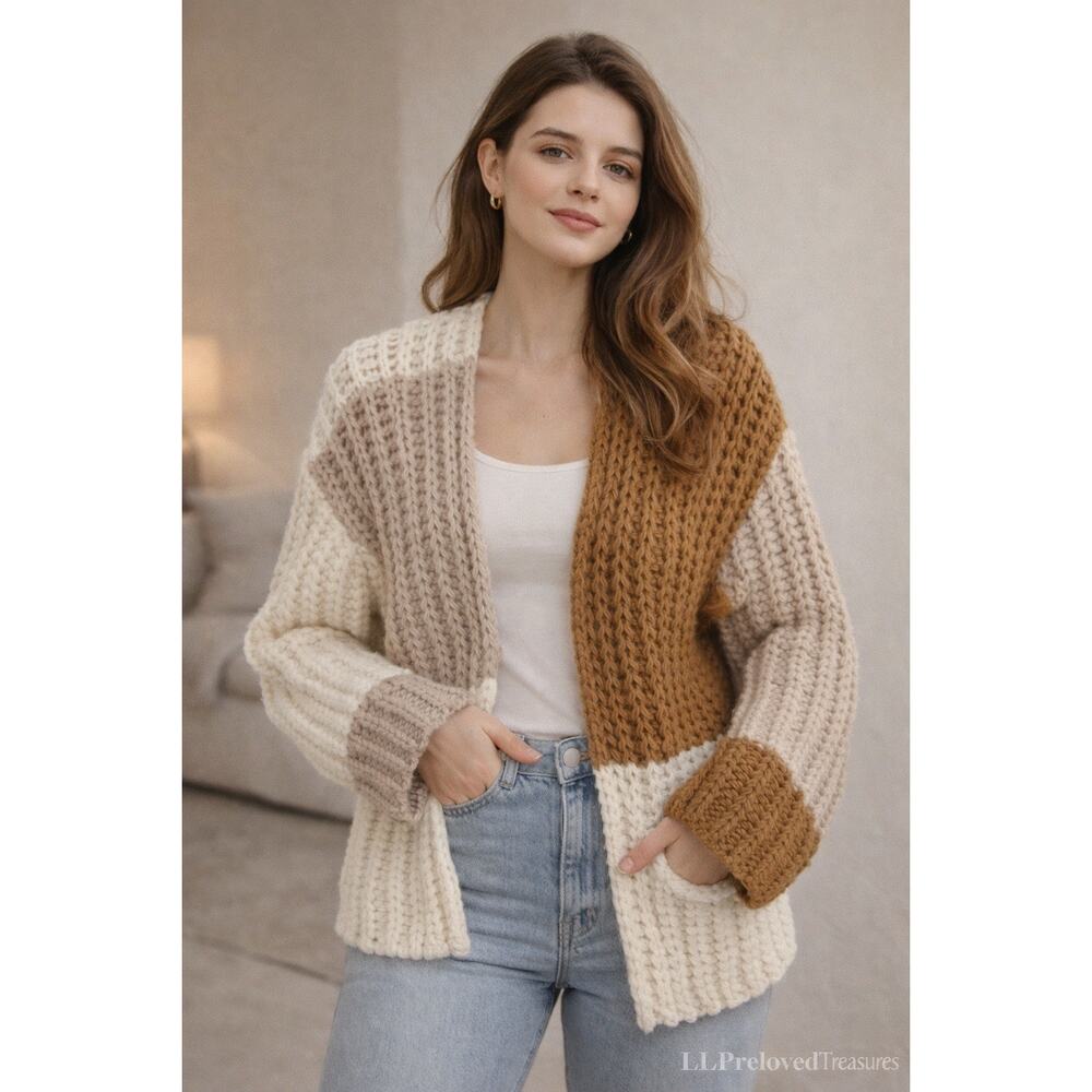Wild Fable Chunky Knit Colorblock Cardigan Cream Tan Brown Cozy Oversized